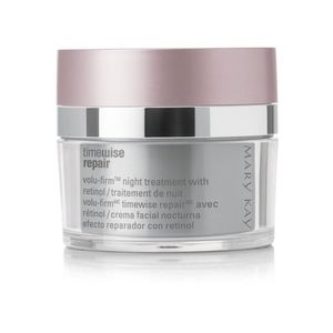 Volu-firm night treatment with retinol